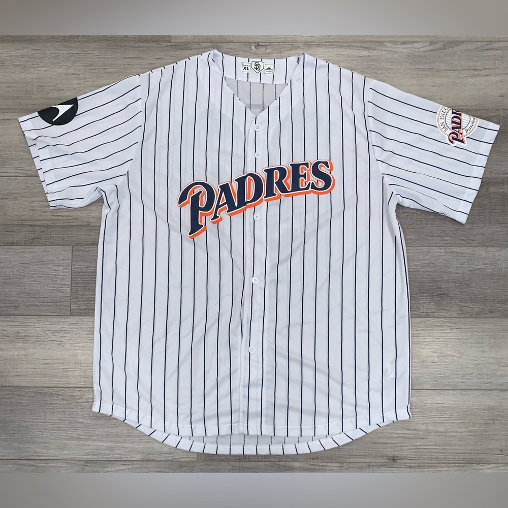 BRAND NEW WITHOUT TAGS TREVOR HOFFMAN SAN DIEGO PADRES JERSEY PINSTRIPES XL